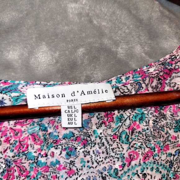 Maison d' Amelie Crop Top - Picture 5 of 7